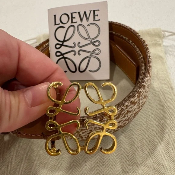 Loewe Tan and Gold Belt with Anagram Buckle - Picture 3 of 4